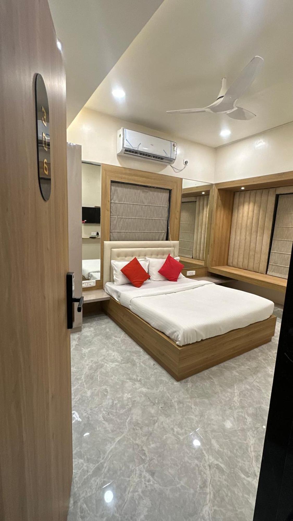 Hotel Soho House By Jayshrea Chandrapur Esterno foto